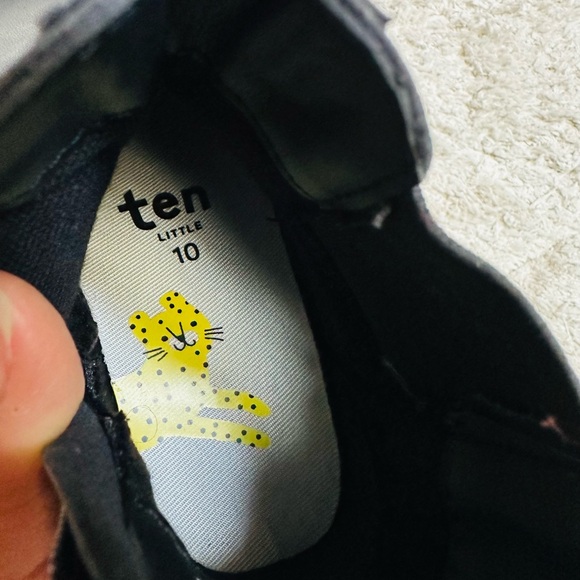 Ten Little Chelsea Boots - Picture 7 of 11